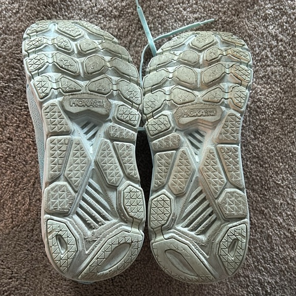 Hoka Clifton 6 Athletic Shoes - Picture 6 of 10